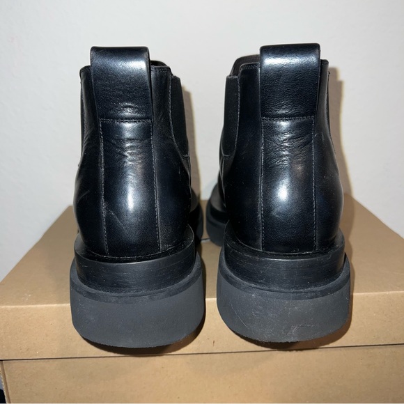 Bottega Veneta Lug Chelsea Ankle Boots – Women’s Size 38 (8) - Picture 8 of 12